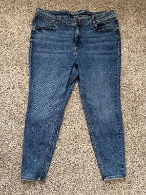 Maurices skinny mid-rise jeans size 24W